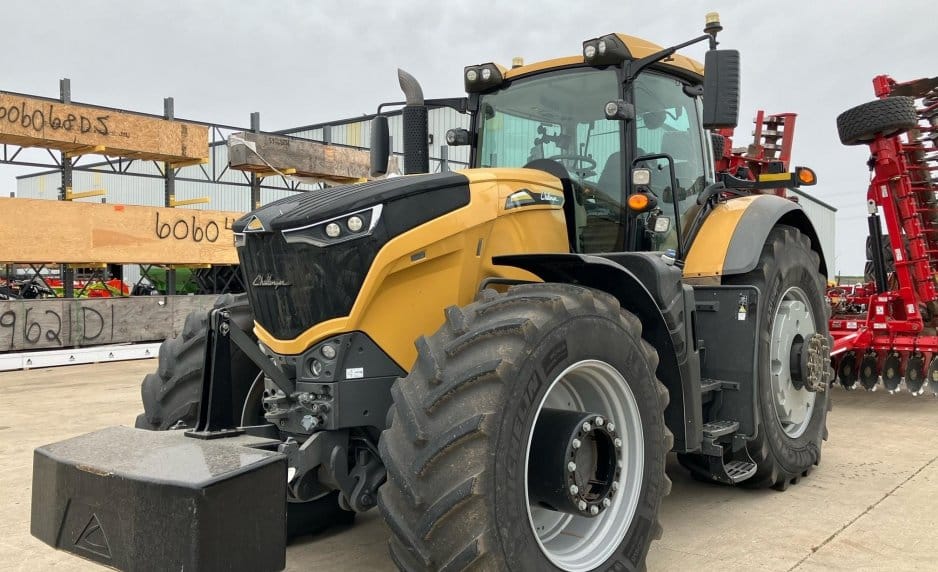 Challenger 1050 Equipment Image0