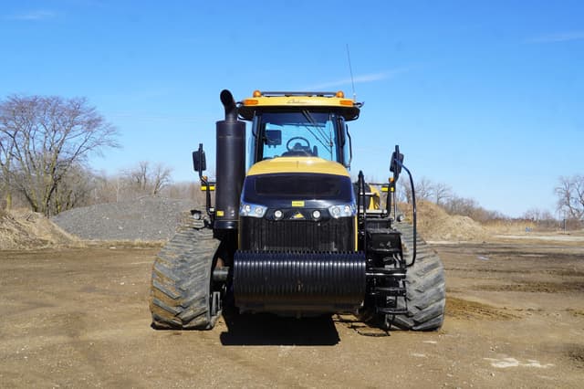 Image of Challenger MT865E equipment image 3