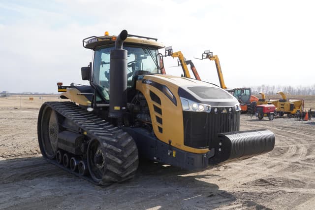 Image of Challenger MT865E equipment image 4