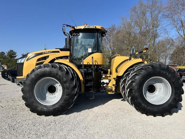 Image of Challenger MT965E equipment image 2