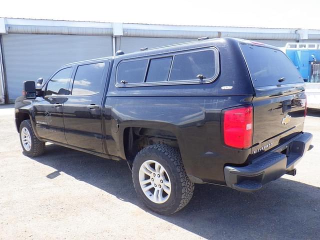 Image of Chevrolet 1500 equipment image 3