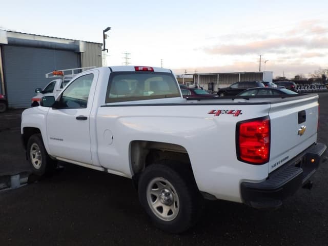 Image of Chevrolet 1500 equipment image 4