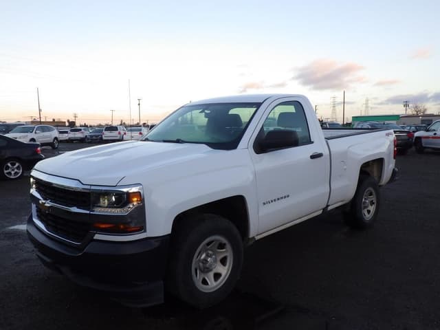 Image of Chevrolet 1500 equipment image 1