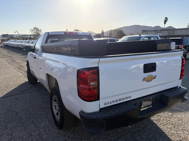 Image of Chevrolet 1500 equipment image 1