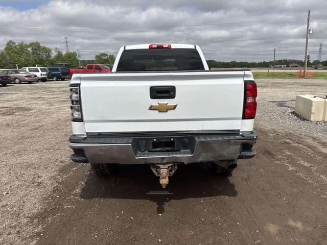 Image of Chevrolet 2500HD equipment image 3