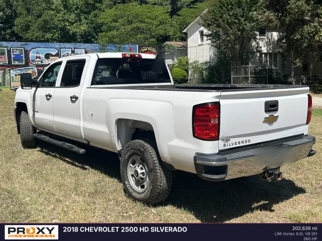 Image of Chevrolet 2500HD equipment image 3