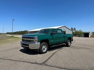 2018 Chevrolet 2500HD Equipment Image0