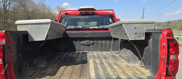 Image of Chevrolet 2500HD equipment image 4