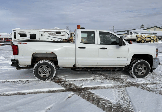 Image of Chevrolet 2500HD equipment image 4