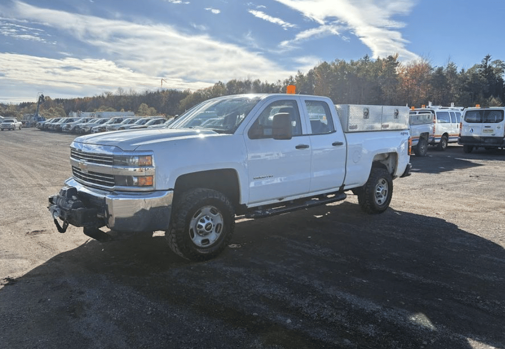 2018 Chevrolet 2500HD Equipment Image0
