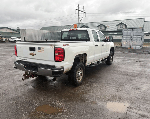 Image of Chevrolet 2500HD equipment image 4