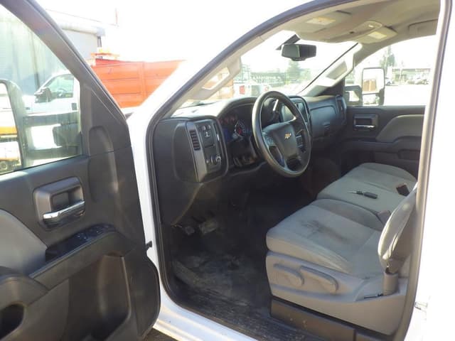 Image of Chevrolet 2500HD equipment image 4