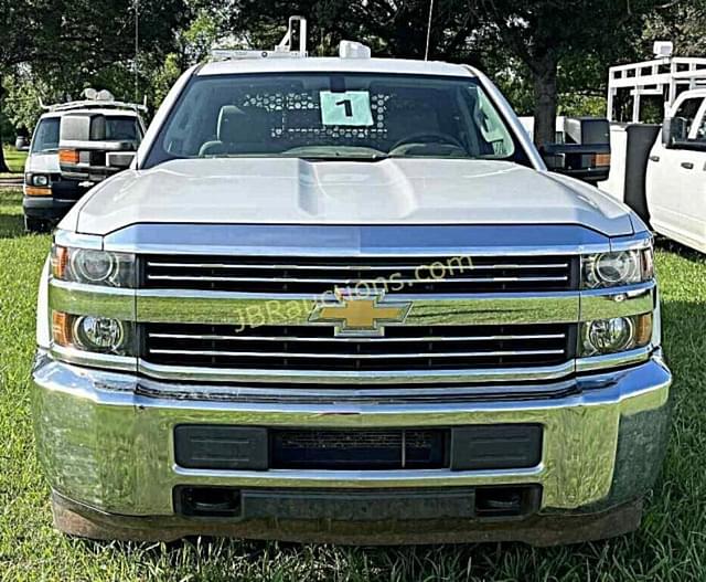 Image of Chevrolet 2500HD equipment image 1