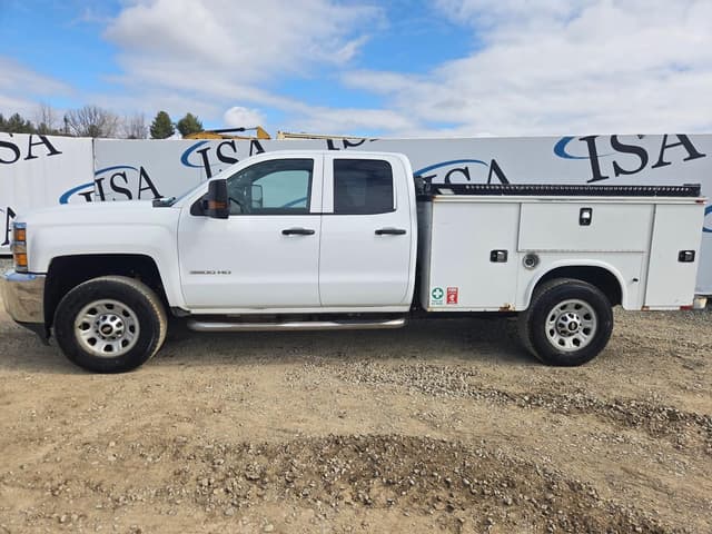 Image of Chevrolet 3500 equipment image 1