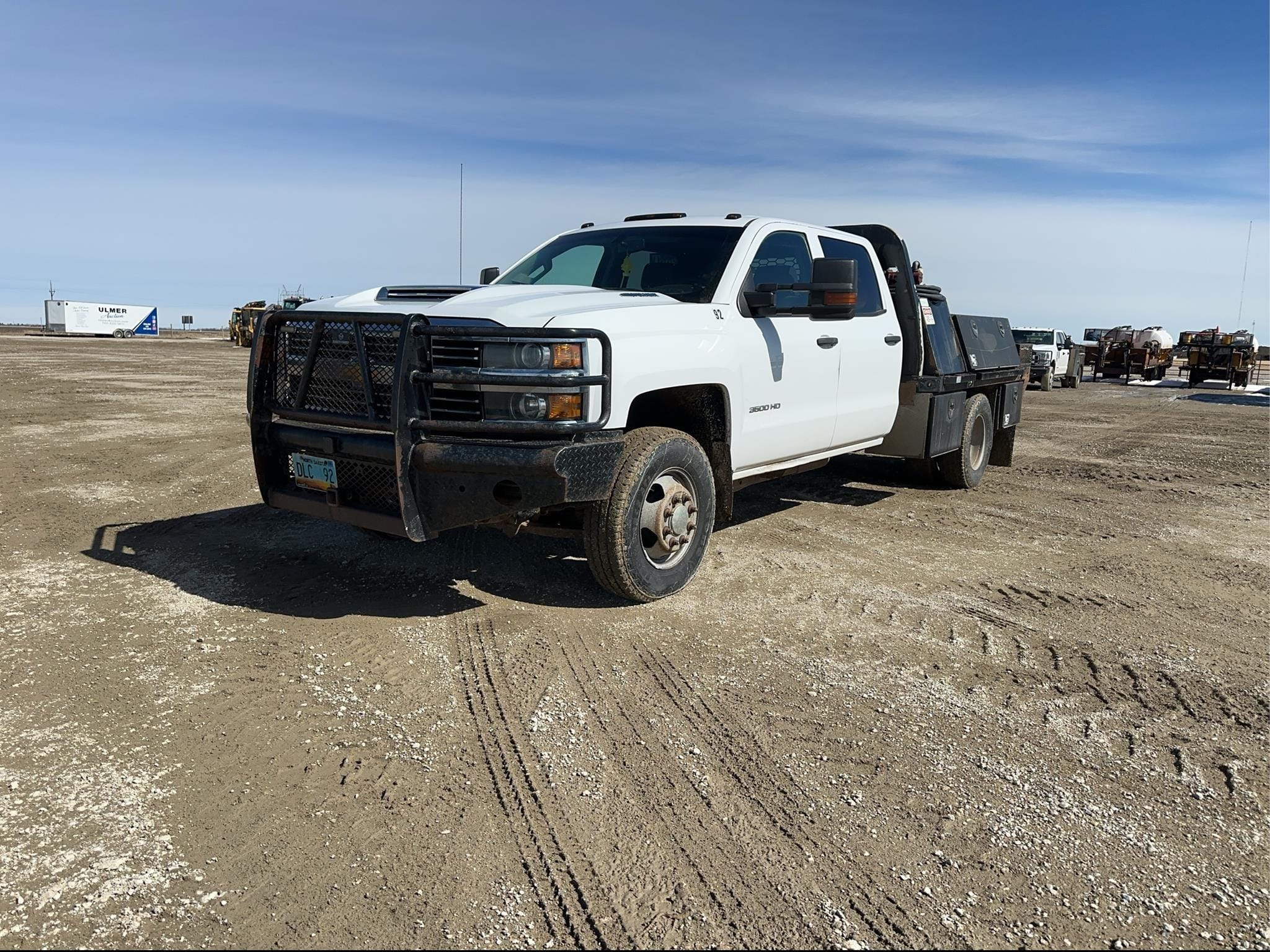 2018 Chevrolet 3500 Equipment Image0