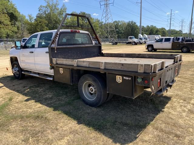 Image of Chevrolet 3500 equipment image 1
