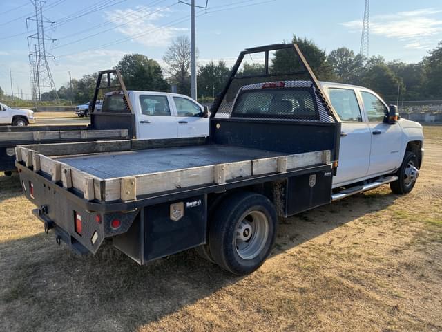 Image of Chevrolet 3500HD equipment image 2