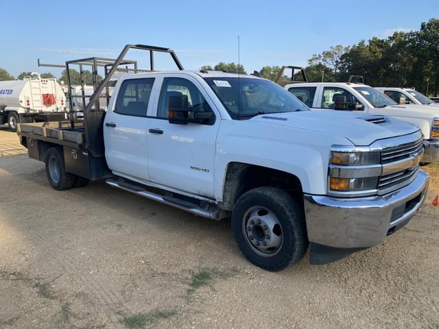 Image of Chevrolet 3500HD equipment image 4
