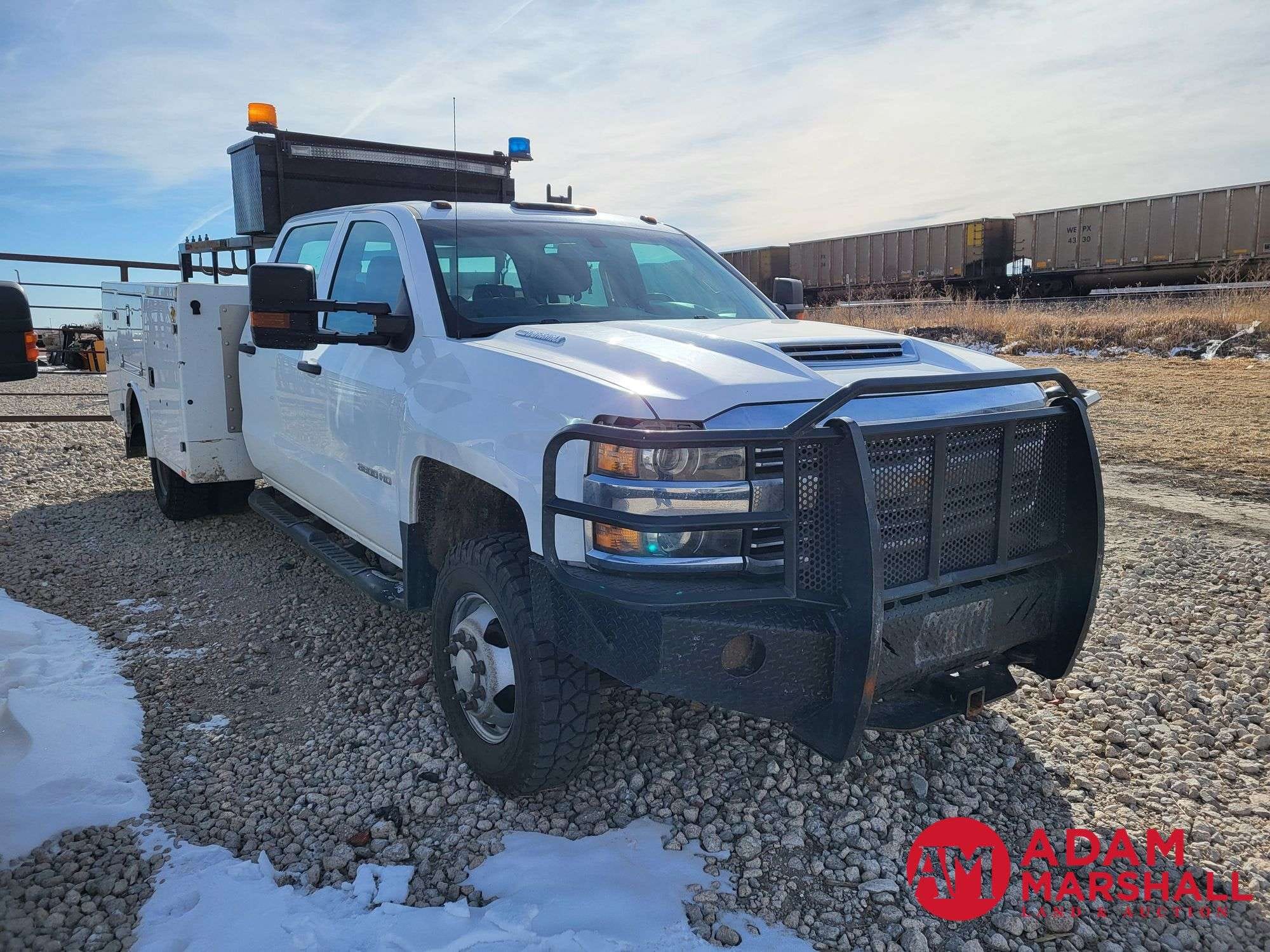 2018 Chevrolet 3500HD Equipment Image0