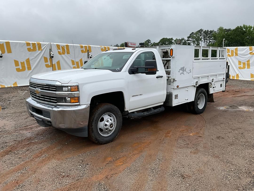 Image of Chevrolet 3500 Primary image
