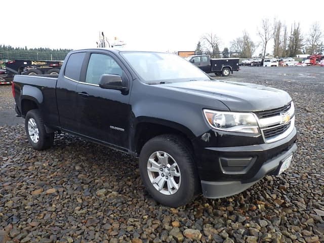 Image of Chevrolet Colorado equipment image 2