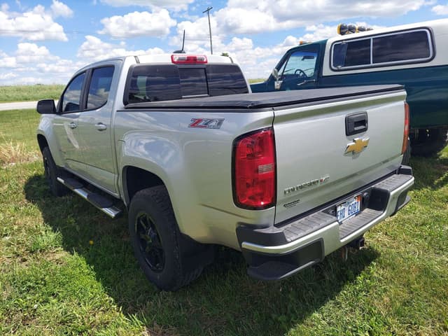 Image of Chevrolet Colorado equipment image 3