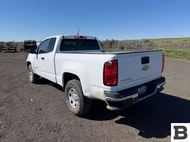 Image of Chevrolet Colorado equipment image 2