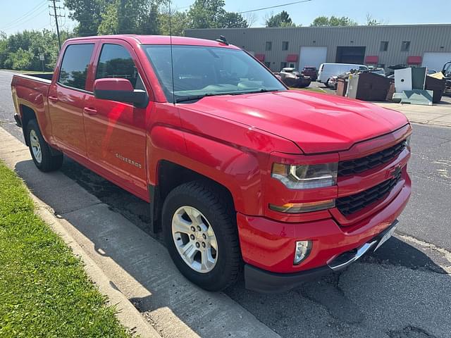 Image of Chevrolet 1500 equipment image 3