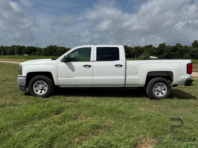 Image of Chevrolet 1500 equipment image 1