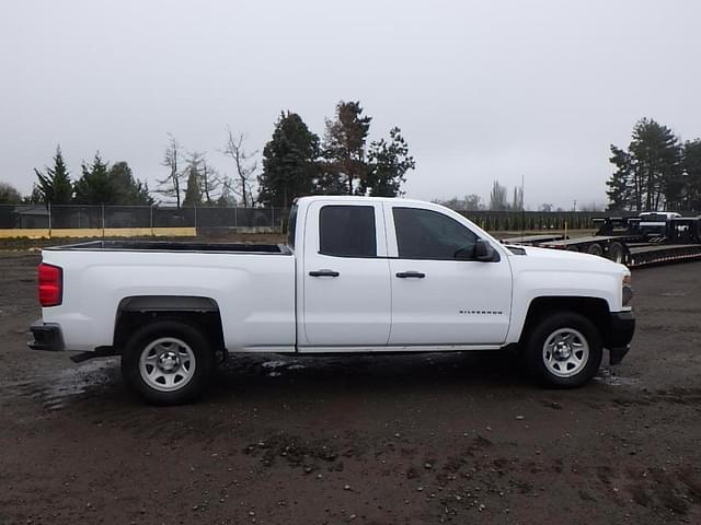 Image of Chevrolet 1500 equipment image 2