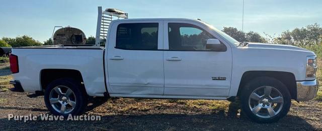 Image of Chevrolet 1500 equipment image 3