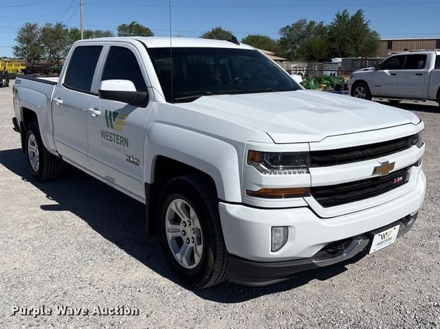 Image of Chevrolet 1500 equipment image 2