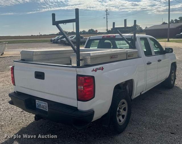 Image of Chevrolet 1500 equipment image 4