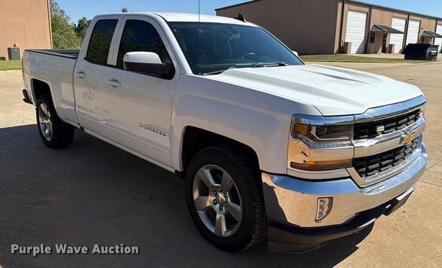 Image of Chevrolet 1500 equipment image 2