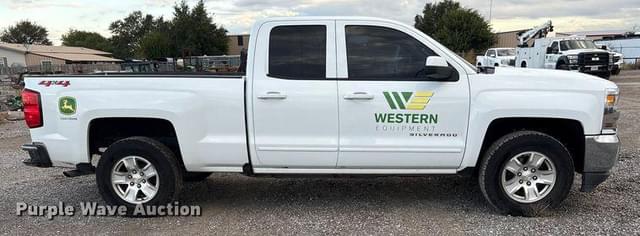 Image of Chevrolet 1500 equipment image 3