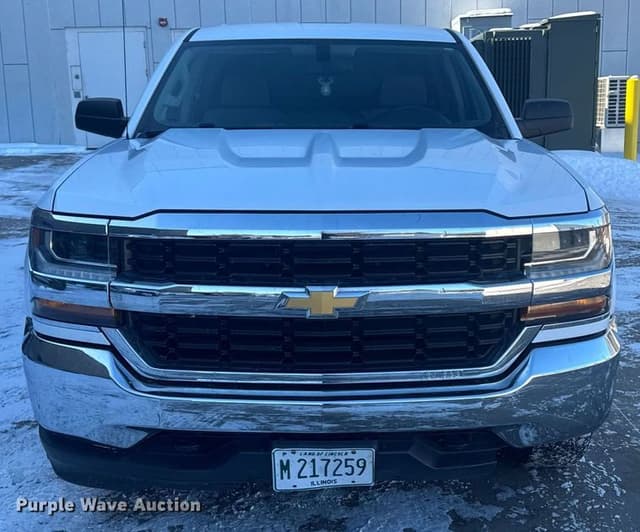 Image of Chevrolet 1500 equipment image 1