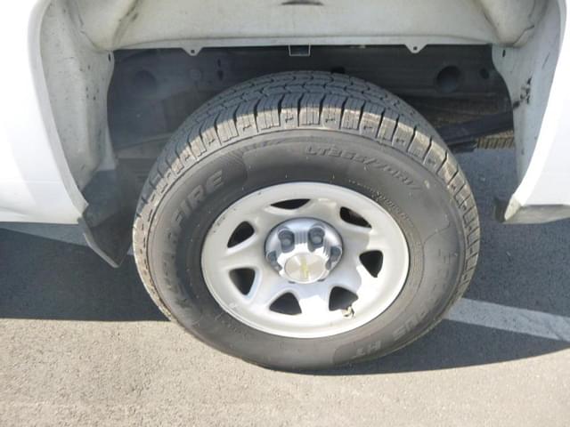 Image of Chevrolet Silverado equipment image 4
