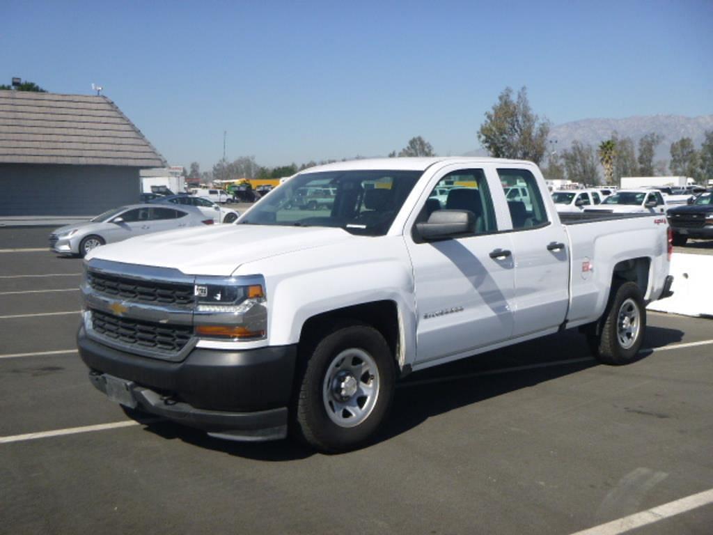 Image of Chevrolet Silverado Primary image