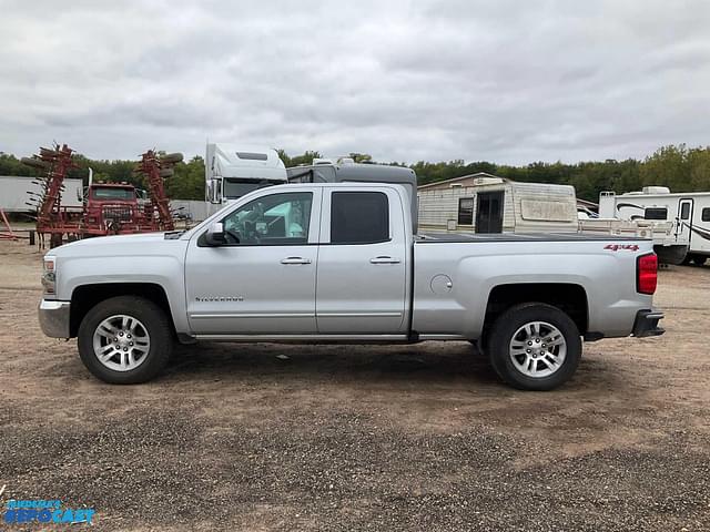 Image of Chevrolet 1500 equipment image 1