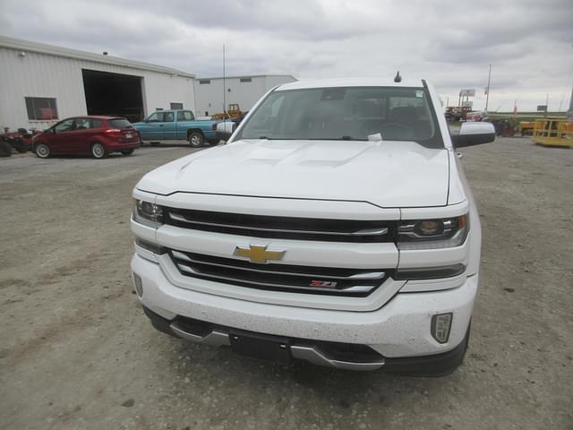 Image of Chevrolet 1500 equipment image 2