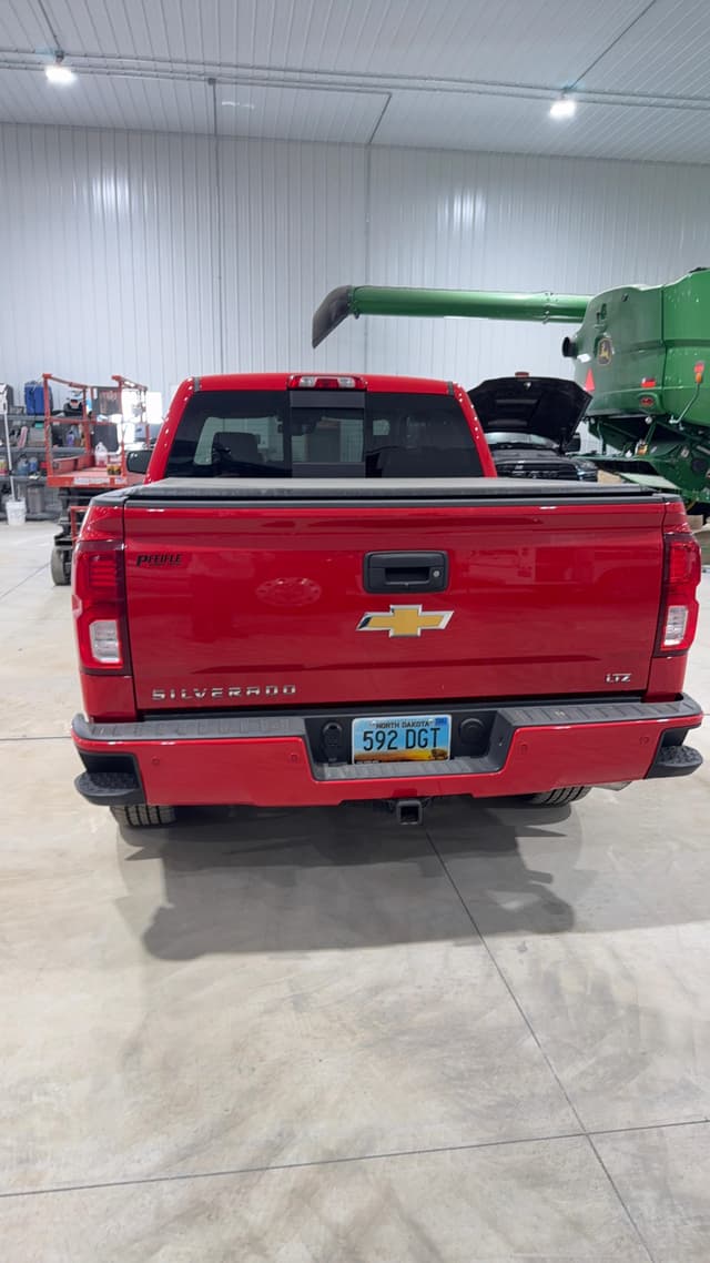 Image of Chevrolet 1500 equipment image 3