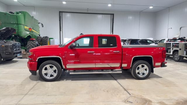 Image of Chevrolet 1500 equipment image 1