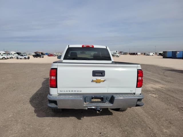 Image of Chevrolet 1500 equipment image 3