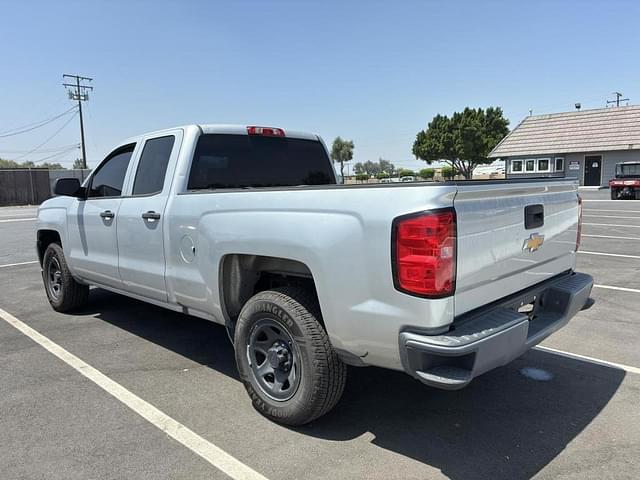 Image of Chevrolet 1500 equipment image 3