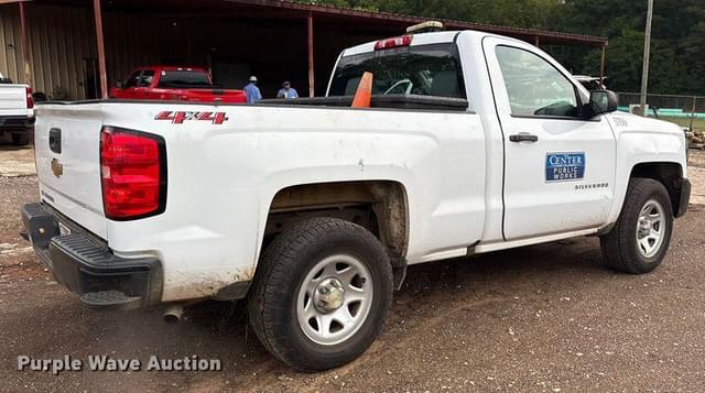 Image of Chevrolet 1500 equipment image 4