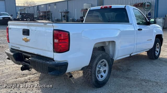 Image of Chevrolet 1500 equipment image 4