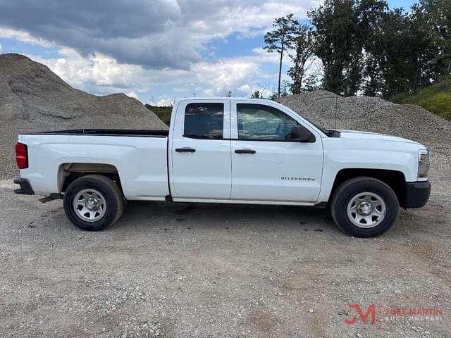 Image of Chevrolet 1500 equipment image 1