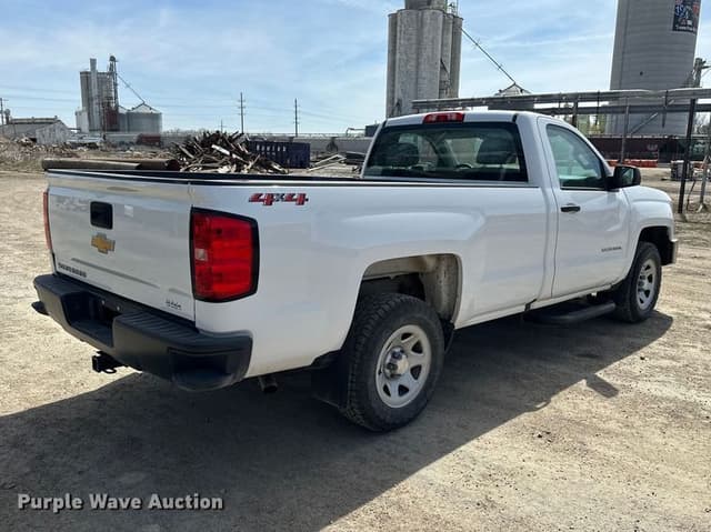 Image of Chevrolet 1500 equipment image 4