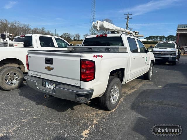 Image of Chevrolet 1500 equipment image 4