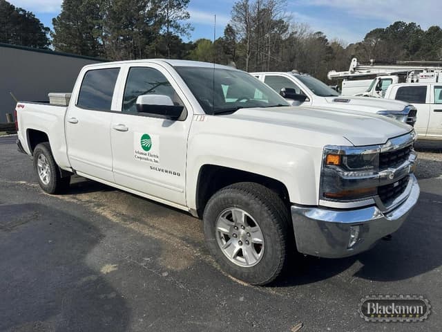 Image of Chevrolet 1500 equipment image 3